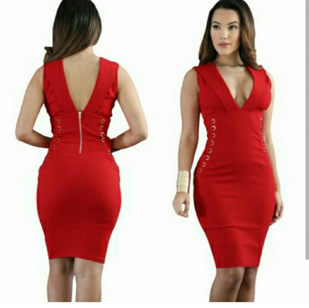 Red bodycon dress